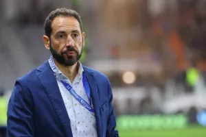 Απόλλων-ΑΠΟΕΛ: Θρίλερ χωρίς νικητή με γαλαζοκίτρινη... επιστροφή