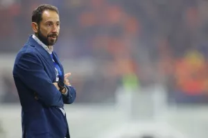 Απόλλων-ΑΠΟΕΛ: Θρίλερ χωρίς νικητή με γαλαζοκίτρινη... επιστροφή