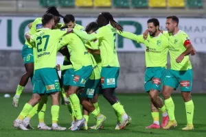 ΑΕΚ - Ομόνοια: Έφερε τα... κάτω - πάνω και συνέχισε το εντυπωσιακό σερί! (Φώτος)