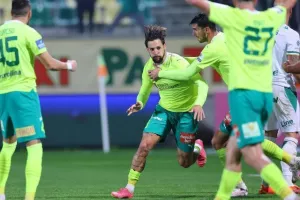 ΑΕΚ - Ομόνοια: Έφερε τα... κάτω - πάνω και συνέχισε το εντυπωσιακό σερί! (Φώτος)