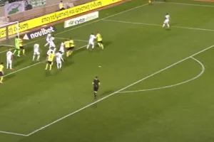Μείωσε ο αρχηγός σε 3-1 (βίντεο)
