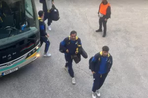 Η άφιξη του ΑΠΟΕΛ (Φώτος)