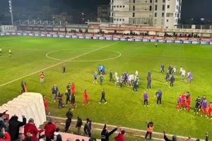 ΟΡΙΣΤΙΚΗ ΔΙΑΚΟΠΗ στο Νέα Σαλαμίνα - ΑΠΟΕΛ 