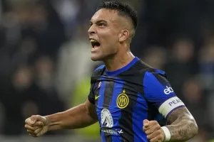 Νάπολι - Ίντερ 0-1: Με ασταμάτητο Μαρτίνες πήρε στο 90+1' το τρίτο σερί Supercoppa