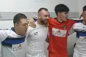 Πρόκριση και πανηγυρισμοί στα αποδυτήρια (Βίντεο)