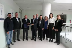 Υπογραφή Μνημονίου Συνεργασίας ΚΟΑ-Ινστιτούτου Νευρολογίας και Γενετικής