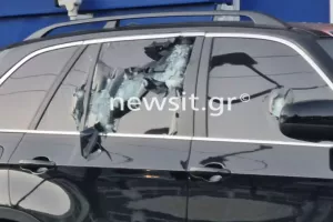 Νέος Κόσμος: Τον εκτέλεσαν με τρία καλάσνικοφ έξω από το βενζινάδικο και έκαψαν τη Lexus
