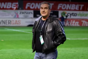 Βούζας: "Τα δώσαμε όλα, φεύγουμε με ψηλά το κεφάλι"