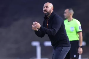 Καρμιώτισσα -  Εθνικός: Ισοπαλία από την "άσπρη" βούλα (Φώτος)