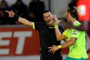 Νέα Σαλαμίνα-ΑΕΚ: ΔΙΠΛΟ… με "χρυσή αλλαγή" (φώτος)