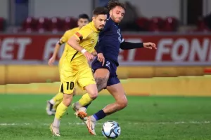 ΑΕΖ-ΠΑΕΕΚ: Έξι γκολ, ανατροπή και προκρίθηκε το... φαβορί (φώτος)