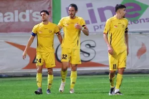 ΑΕΖ-ΠΑΕΕΚ: Έξι γκολ, ανατροπή και προκρίθηκε το... φαβορί (φώτος)