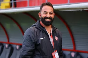 Νέα Σαλαμίνα-Οθέλλος: Η μπίλια... στο κόκκινο! (Φώτος)