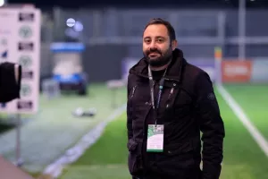 ΑΕΖ-Ομόνοια: "Γκέλα" στο πρώτο εκτός έδρας παιχνίδι του Ρέιχνταλ