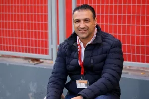 Νέα Σαλαμίνα-Οθέλλος: Η μπίλια... στο κόκκινο! (Φώτος)