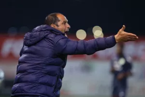 ΑΕΖ-Ομόνοια: "Γκέλα" στο πρώτο εκτός έδρας παιχνίδι του Ρέιχνταλ