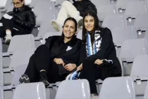 Απόλλων-Άρης: Άντεξε στην πίεση και πλησίασε στην κορυφή η "Ελαφρά Ταξιαρχία" 