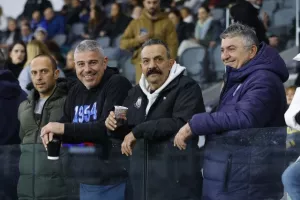 Απόλλων-Άρης: Άντεξε στην πίεση και πλησίασε στην κορυφή η "Ελαφρά Ταξιαρχία" 