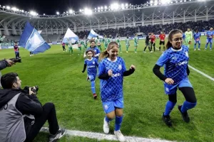 Απόλλων-Άρης: Άντεξε στην πίεση και πλησίασε στην κορυφή η "Ελαφρά Ταξιαρχία" 