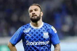 Απόλλων-Άρης: Άντεξε στην πίεση και πλησίασε στην κορυφή η "Ελαφρά Ταξιαρχία" 
