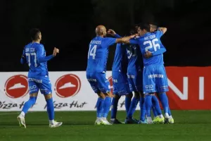 Πάφος-Απόλλων: Συμβιβασμός... στο “Στέλιος Κυριακίδης” (Φώτος)