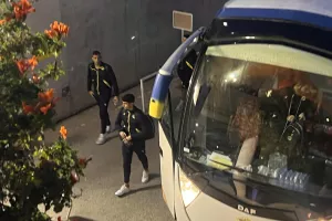 Η άφιξη της ΑΕΛ (φώτος)