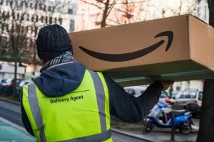 Γαλλία: Πρόστιμο στην Amazon για την παρακολούθηση των εργαζομένων της