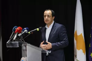Αδυναμία και απογοήτευση...
