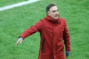 Καρβαλιάλ: «Να τους βάλουμε δύσκολα και να κερδίσουμε το ντέρμπι»