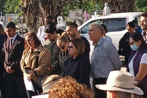 Στην κηδεία της θείας του ο Ροδόλφο Πισάρο – Συντετριμμένη όλη η οικογένεια
