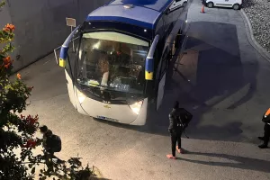 Η άφιξη της ΑΕΛ (φώτος)