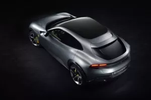 Το πρώτο SUV της Ferrari είναι το νέο πολυτελές αυτοκίνητο του Κριστιάνο
