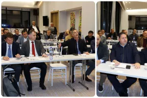 Δεν πήγαν... όλοι