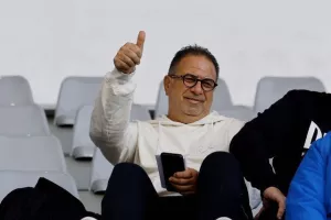 (Φωτορεπορτάζ) Ο κόσμος στο Απόλλων - ΑΠΟΕΛ