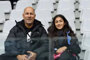 (Φωτορεπορτάζ) Ο κόσμος στο Απόλλων - ΑΠΟΕΛ