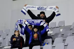 (Φωτορεπορτάζ) Ο κόσμος στο Απόλλων - ΑΕΛ