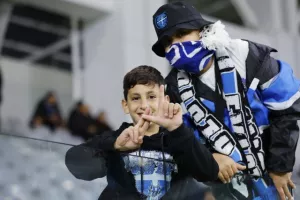 (Φωτορεπορτάζ) Ο κόσμος στο Απόλλων - ΑΕΛ