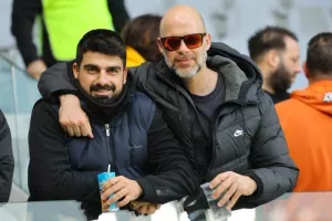 (Φωτορεπορτάζ) Ο κόσμος στο Απόλλων - ΑΠΟΕΛ