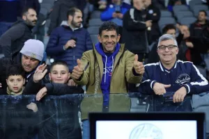 (Φωτορεπορτάζ) Ο κόσμος στο Απόλλων - ΑΕΛ