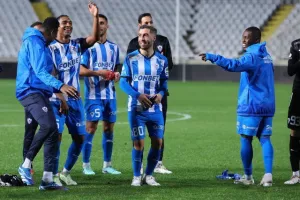 (Βίντεο kerkida) Έστησαν πάρτι στο πέταλο μετά την πρόκριση 