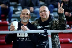 (Φωτορεπορτάζ) Ο κόσμος στο "Αμμόχωστος"