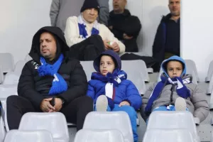 (Φωτορεπορτάζ) Ο κόσμος στο Απόλλων - ΑΠΟΕΛ