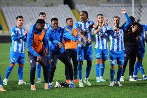 (Βίντεο kerkida) Έστησαν πάρτι στο πέταλο μετά την πρόκριση 