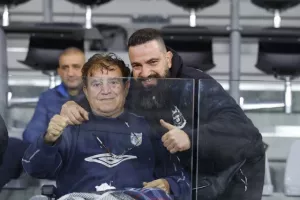 (Φωτορεπορτάζ) Ο κόσμος στο Απόλλων - ΑΕΛ