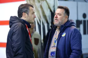 Καζαμίας/Πετεβίνος