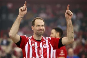 Τράβιτσα: "Μεγάλο κεφάλαιο στη ζωή μου ο Ολυμπιακός"