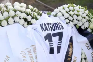 26 χρόνια από την μαύρη επέτειο του Κατσούρη: «Παναγιώτη ζεις για πάντα ΠΑΟKτσής»