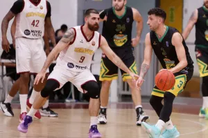 Nτερμπάρα με νικητή τον Κεραυνό