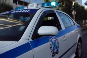 Συνελήφθησαν αστυνομικός και 2 ιδιώτες για διακίνηση και προμήθεια ναρκωτικών ουσιών