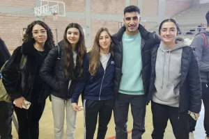 ΑΕΛ: Επίσκεψη στο Λύκειο Αποστόλου Λουκά για την εξάλειψη ρατσισμού (φώτος)